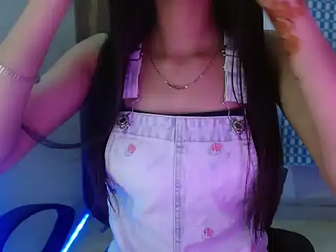 Roiseeee online show from March 2, 7:15 am