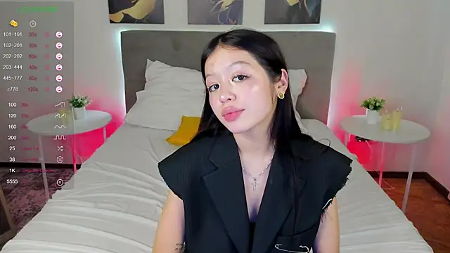 luvemily online show from October 20, 9:23 am