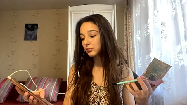 ZaidaKellner online show from October 11, 7:46 am