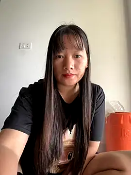 TrangNemo online show from October 23, 8:20 am