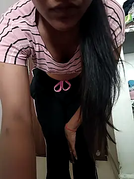 Snapshot of anshika0124 chatting on October 13, 4:48 am anshika0124 online show from October 13, 4:48 am