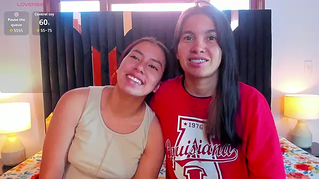 Sofy and Mia online show from December 1, 12:30 pm