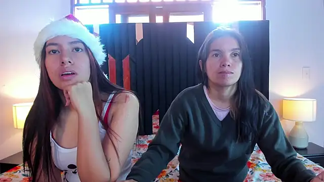 Sofy and Mia online show from December 15, 12:43 pm