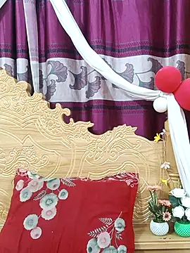 Beauty Queen Soniya online show from February 25, 8:51 pm