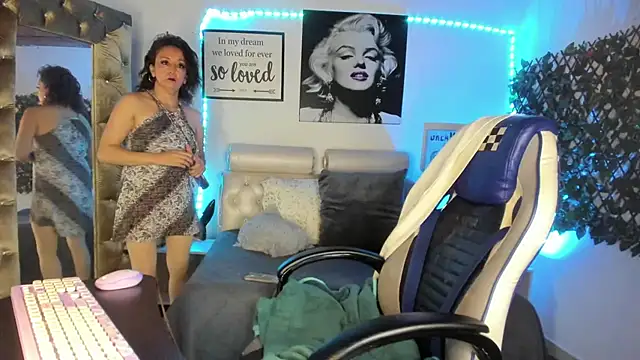 Beatricez online show from October 30, 12:02 am