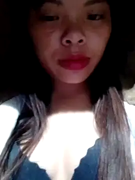 Snapshot of hello-cute chatting on October 19, 1:18 am hello-cute online show from October 19, 1:18 am