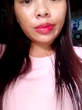 Snapshot of hello-cute chatting on October 12, 8:28 am hello-cute online show from October 12, 8:28 am