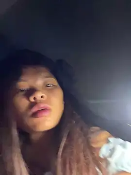 hello-cute online show from November 17, 1:34 pm