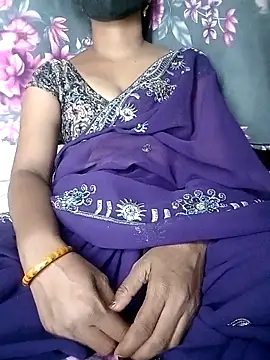 Snapshot of Sexy_Riya_Bhabhi chatting on October 8, 6:45 pm Sexy Riya Bhabhi online show from October 8, 6:45 pm