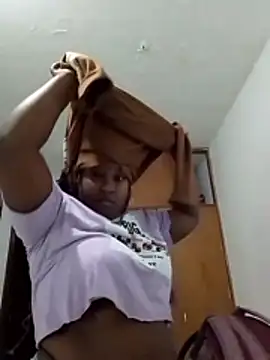 NaomiGrace  online show from October 27, 10:55 am