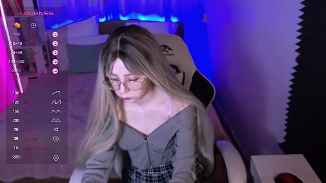 sofiisun online show from November 18, 2:12 am