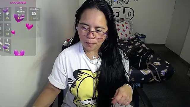 Miss  kendra  online show from January 5, 8:45 pm