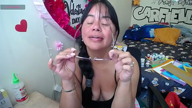 Miss  kendra  online show from June 3, 2:33 pm