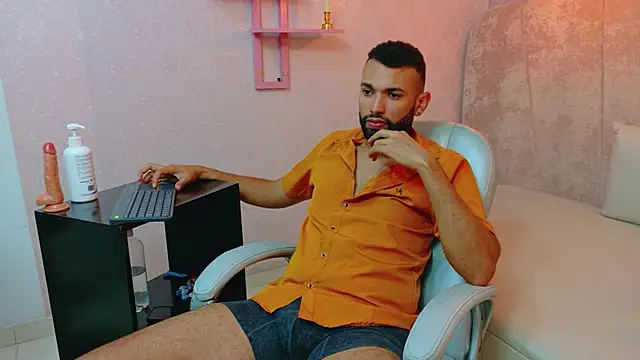 onlymen2025 online show from November 4, 7:52 pm