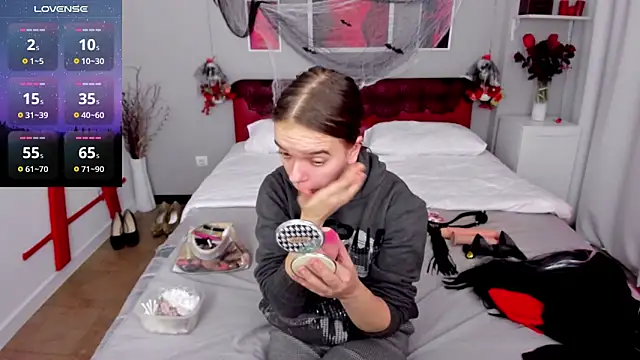 KamilaPeach online show from October 29, 7:34 am