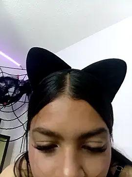 MeganHillss online show from October 31, 6:15 am