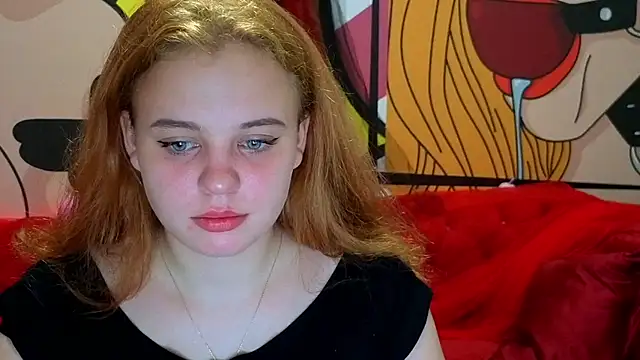 SnowWhiti online show from November 5, 8:25 pm