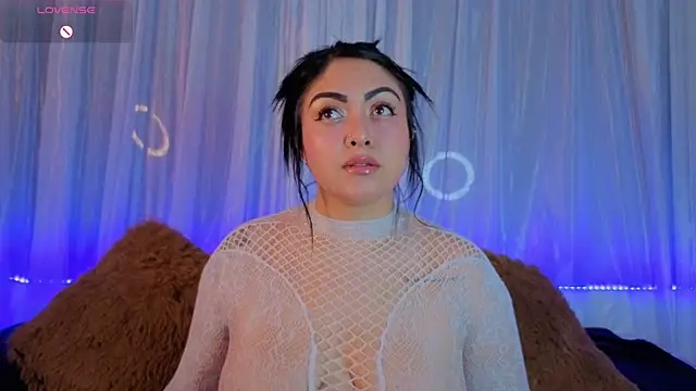 Victoria Jonhss online show from April 2, 1:58 am