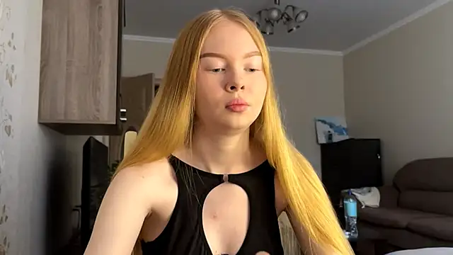 RaguelNicksons online show from October 25, 12:02 pm