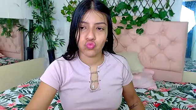 zara cute online show from March 22, 12:11 pm