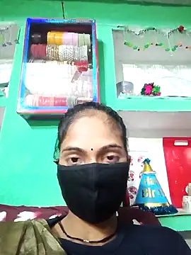 nainshilodhi28 online show from October 30, 7:37 pm