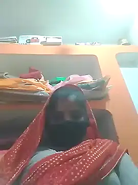 nainshilodhi28 online show from October 21, 7:56 am