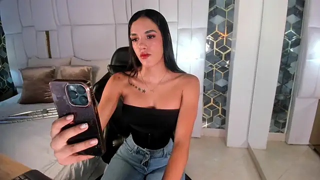 emily parks666 online show from March 3, 10:05 pm