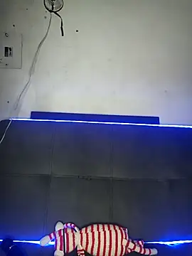 deseox05 online show from December 18, 3:00 am