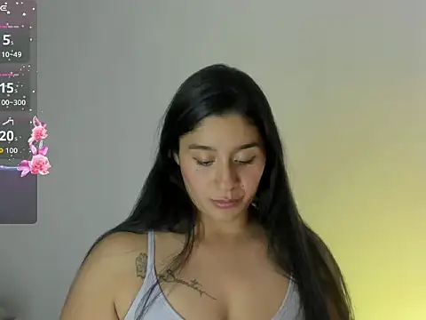 Snapshot of Catalina__bustos chatting on October 18, 11:28 pm Catalina bustos online show from October 18, 11:28 pm