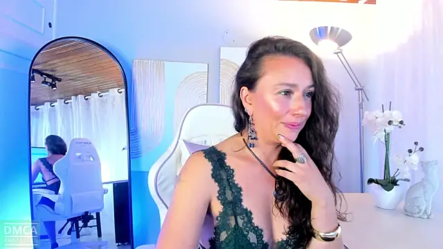 indigo wild  online show from January 5, 10:24 pm