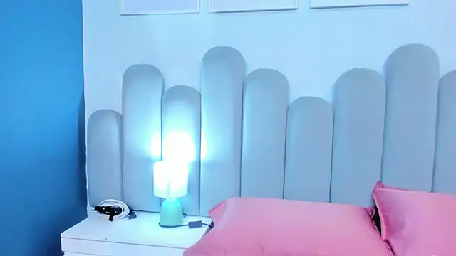 luly dreams online show from June 12, 12:35 pm