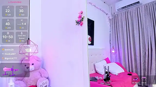 Nara Pink online show from October 25, 9:10 pm