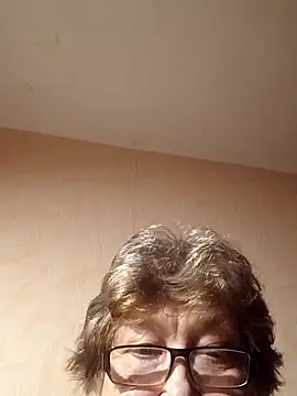 Snapshot of Katherine735 chatting on October 14, 10:23 pm Katherine735 online show from October 14, 10:23 pm