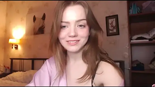 Snapshot of Olivia_Mensy chatting on October 21, 9:02 am Olivia Mensy online show from October 21, 9:02 am
