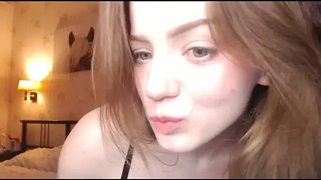 Snapshot of Olivia_Mensy chatting on October 23, 8:59 pm Olivia Mensy online show from October 23, 8:59 pm