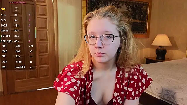 AlinaAldrete online show from November 18, 5:08 am