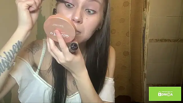 ArianeBhayani online show from November 13, 9:14 pm