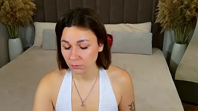 EdenSolis online show from November 29, 9:46 am