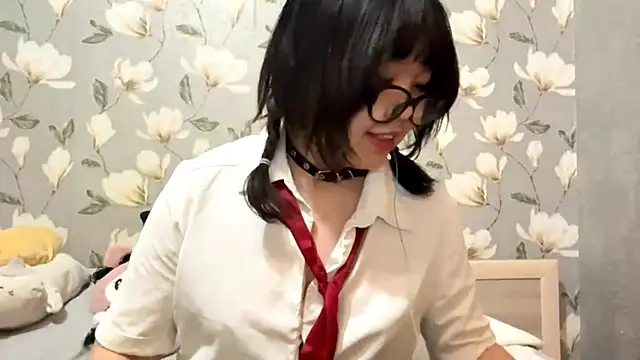 YunaMuse online show from October 15, 7:38 pm