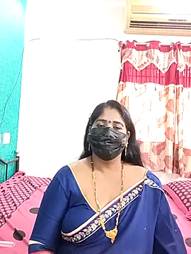 tamil-aunt online show from November 12, 9:40 am