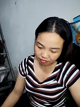 Snapshot of pusi_xinh chatting on October 16, 7:00 am pusi xinh online show from October 16, 7:00 am