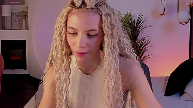 mia silkk online show from October 22, 6:29 am