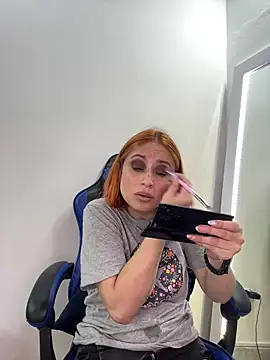 Adeline 1 online show from November 12, 9:24 pm