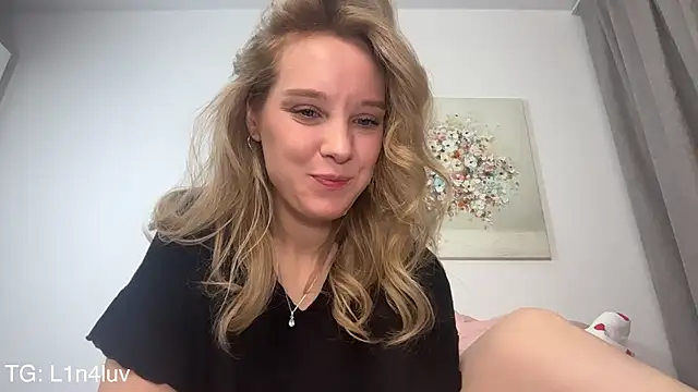 AIicaparkerc online show from March 22, 6:14 pm