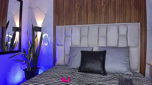 Sassha ferrer online show from March 3, 6:14 pm