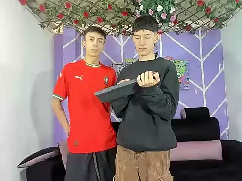 heyy noah11 online show from March 30, 2:16 pm