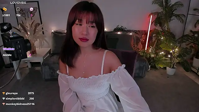 Erika Kim online show from May 9, 8:27 am