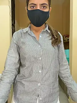 deepikaa aroraa online show from February 23, 10:15 am