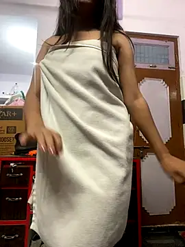 Snapshot of deepikaa_aroraa chatting on October 28, 8:53 am deepikaa aroraa online show from October 28, 8:53 am