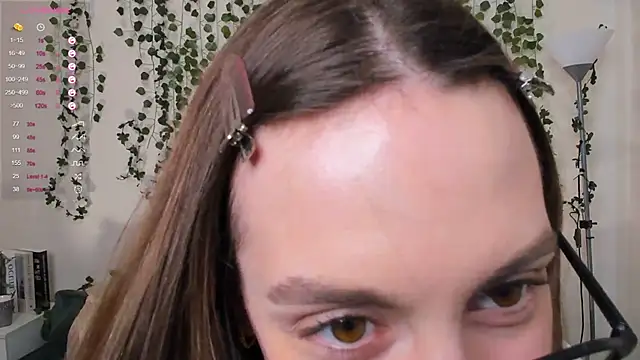 sweet and flirt online show from November 8, 8:08 am